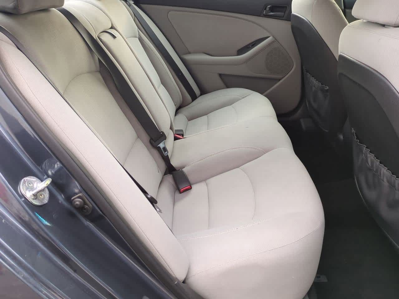 Thumbnail: 2015 Kia Optima - 19