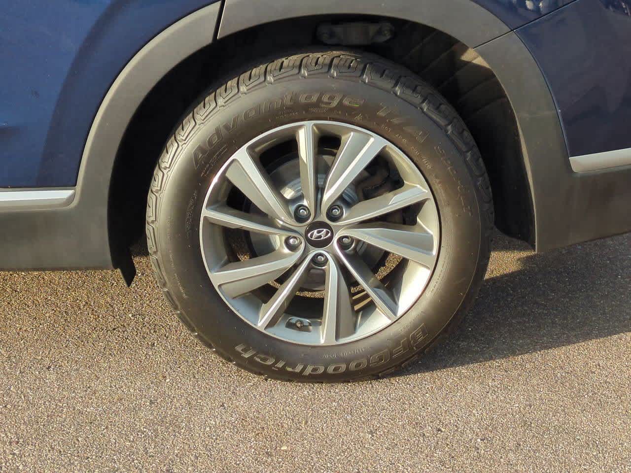 Thumbnail: 2019 Hyundai Santa Fe - 13