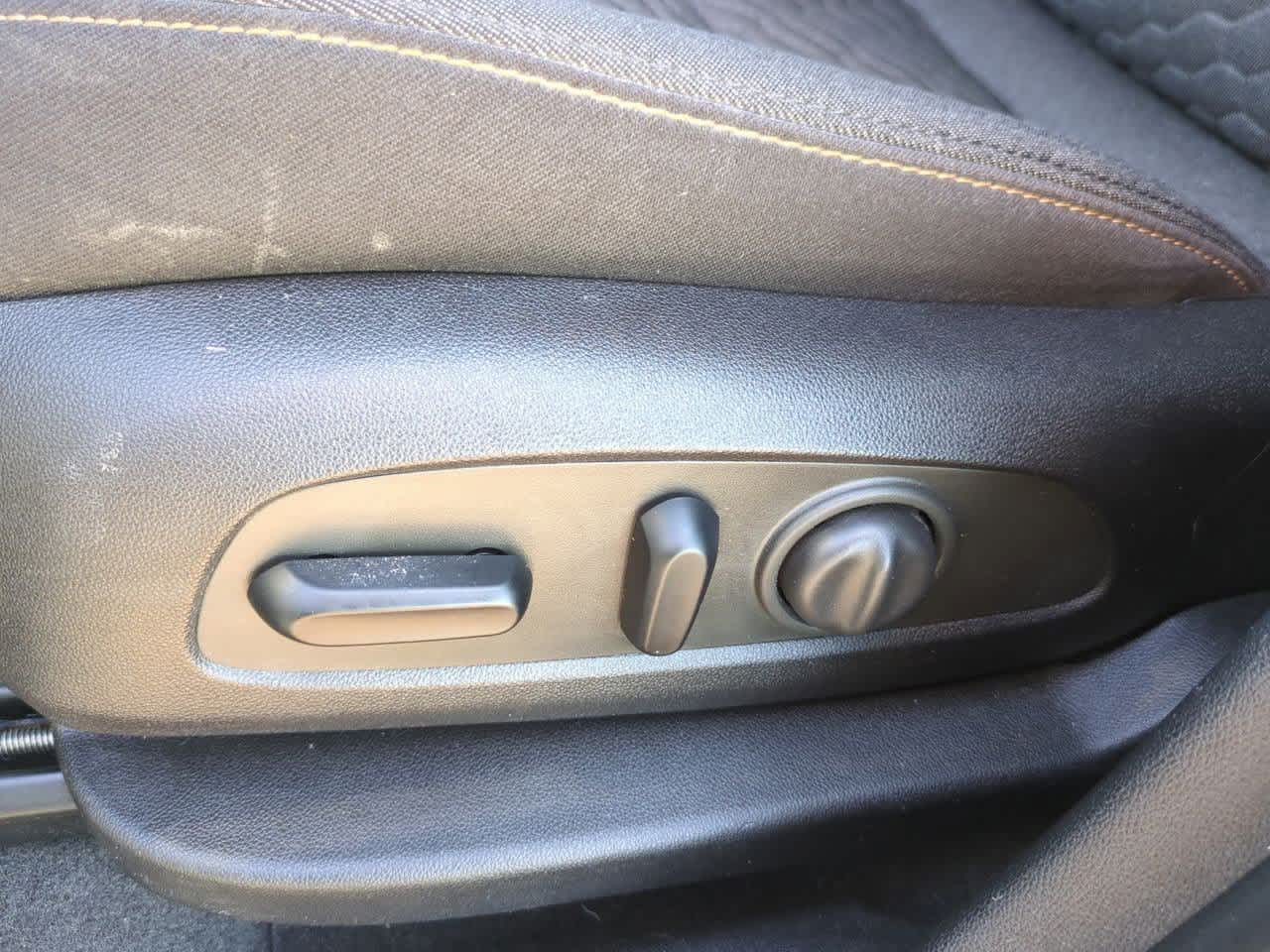 Thumbnail: 2018 Chevrolet Equinox - 16