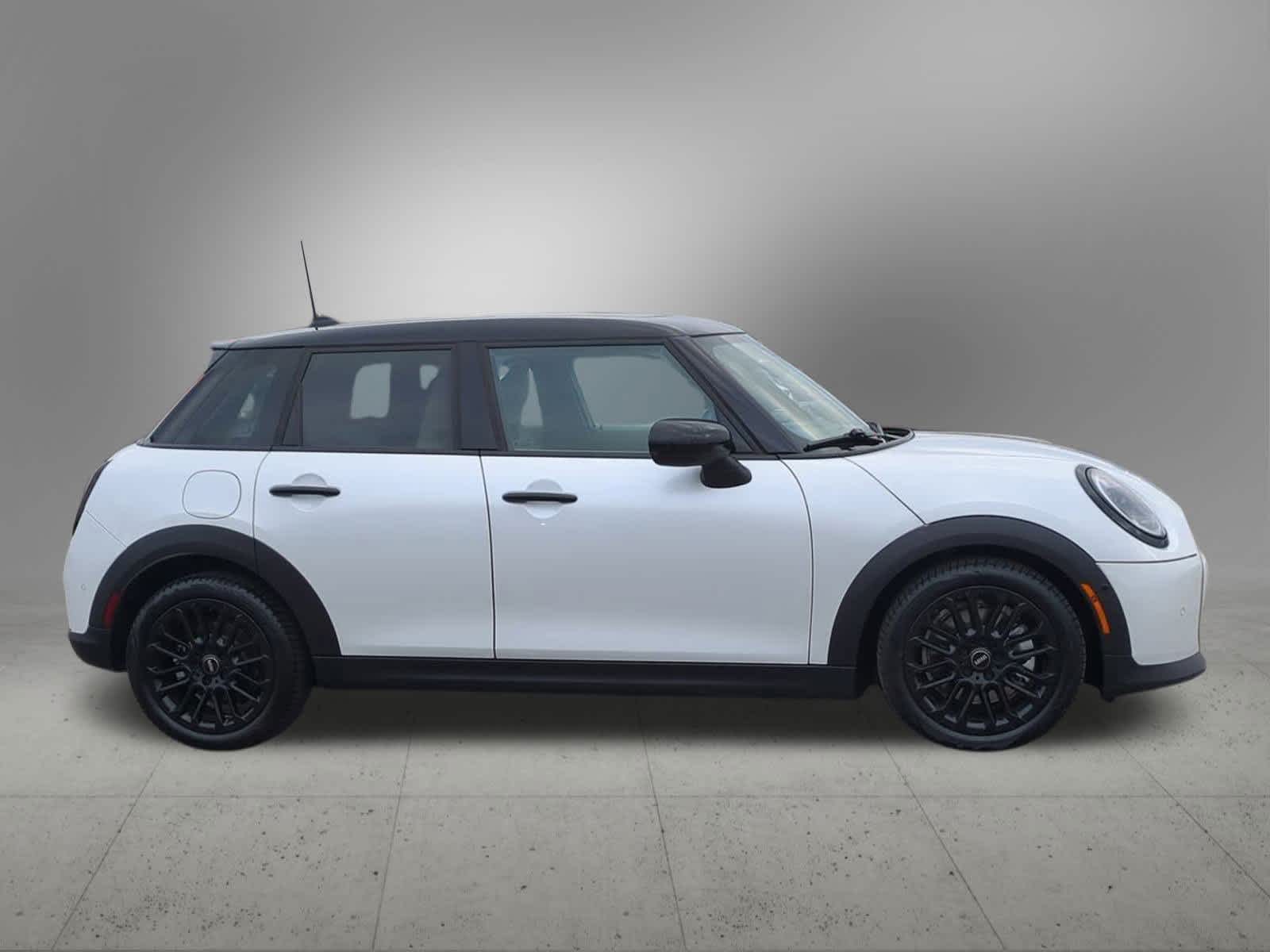 Thumbnail: 2025 MINI Cooper Hardtop - 7