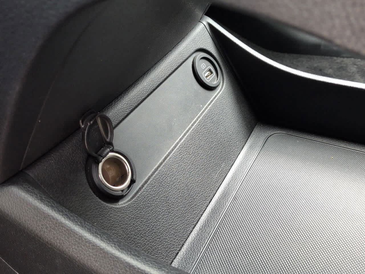 Thumbnail: 2023 Hyundai Santa Fe - 33