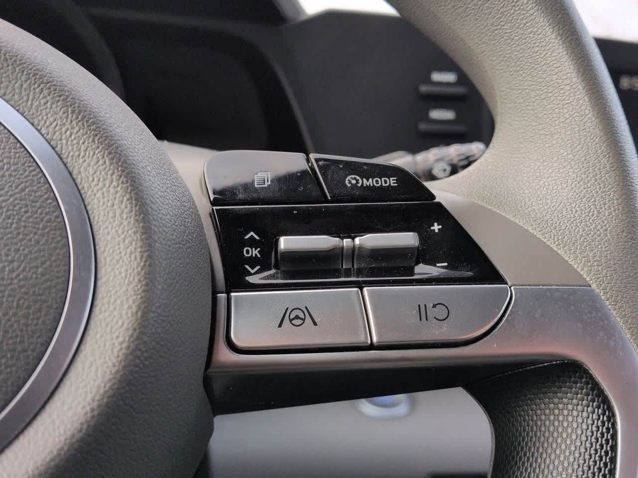 Thumbnail: 2023 Hyundai Elantra - 24