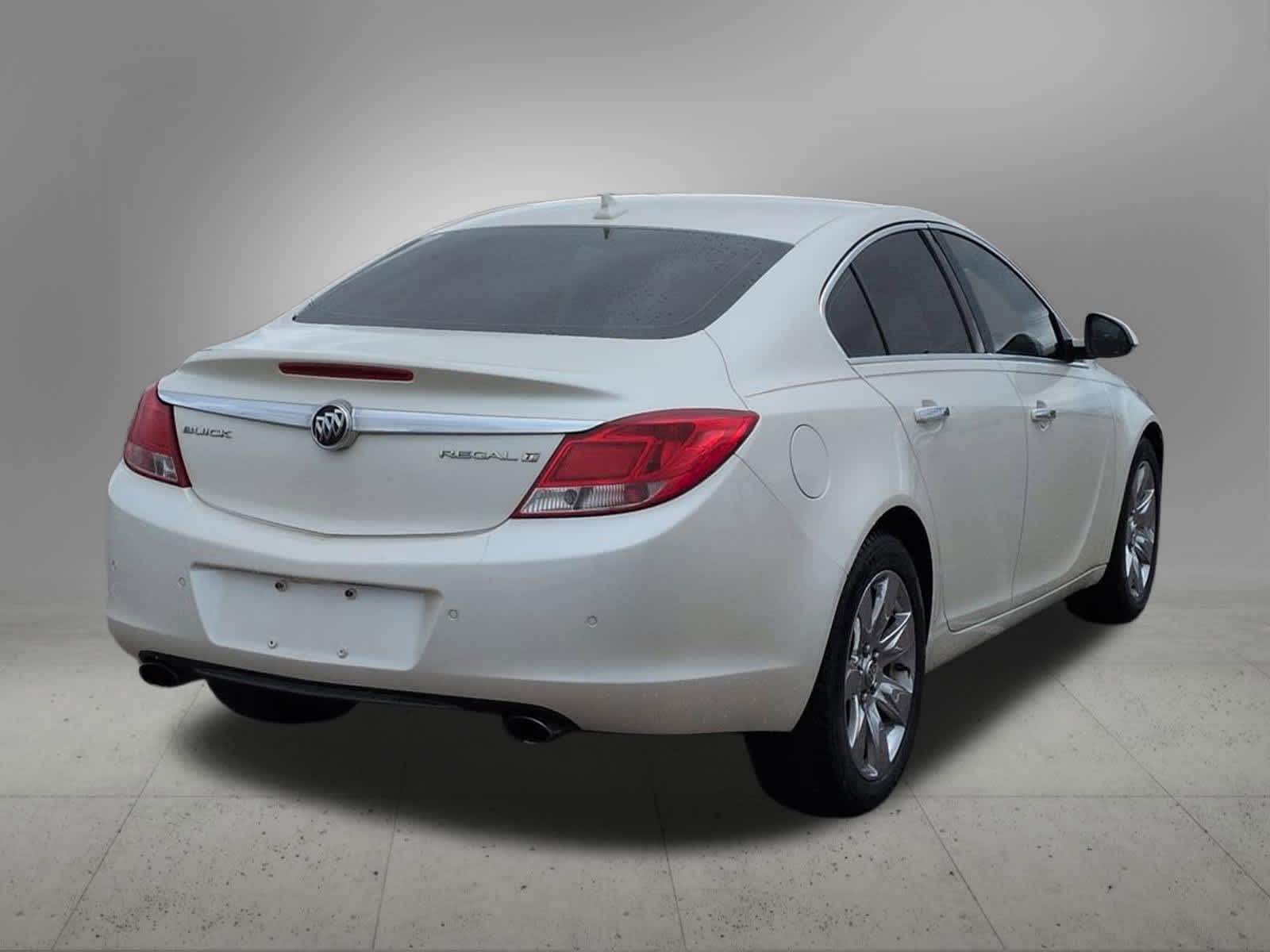 Thumbnail: 2013 Buick Regal - 6