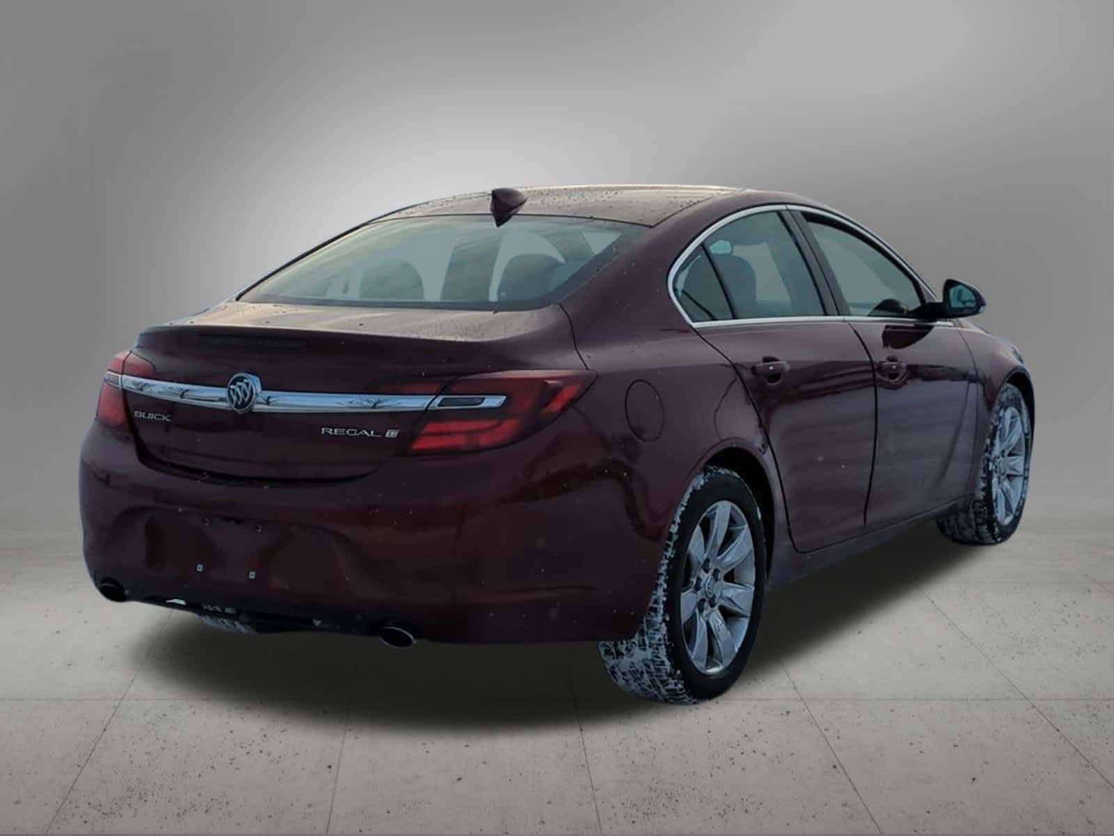Thumbnail: 2017 Buick Regal - 6