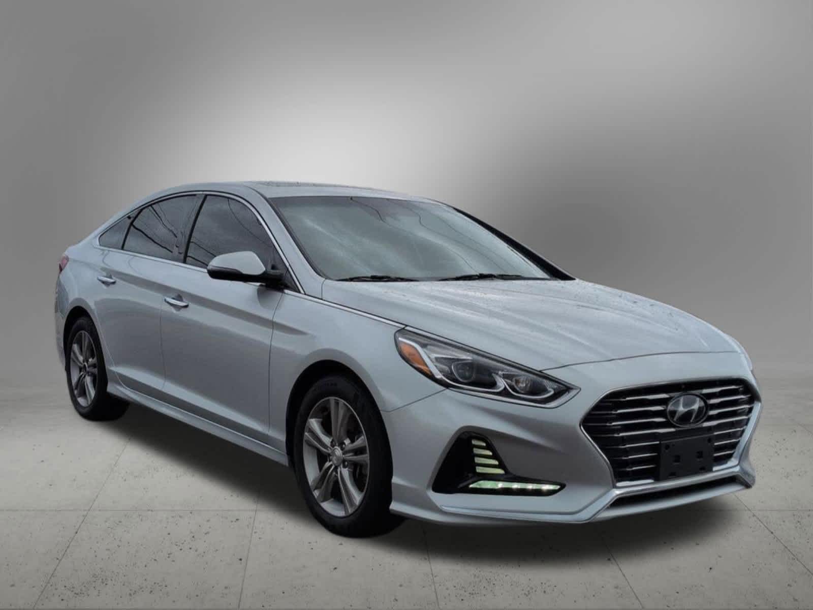 Thumbnail: 2018 Hyundai Sonata - 8