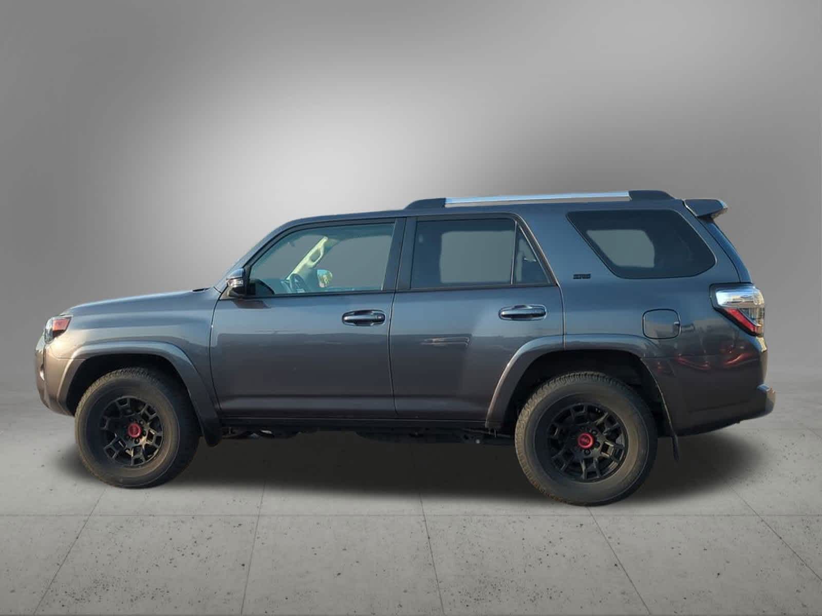Thumbnail: 2022 Toyota 4Runner - 3