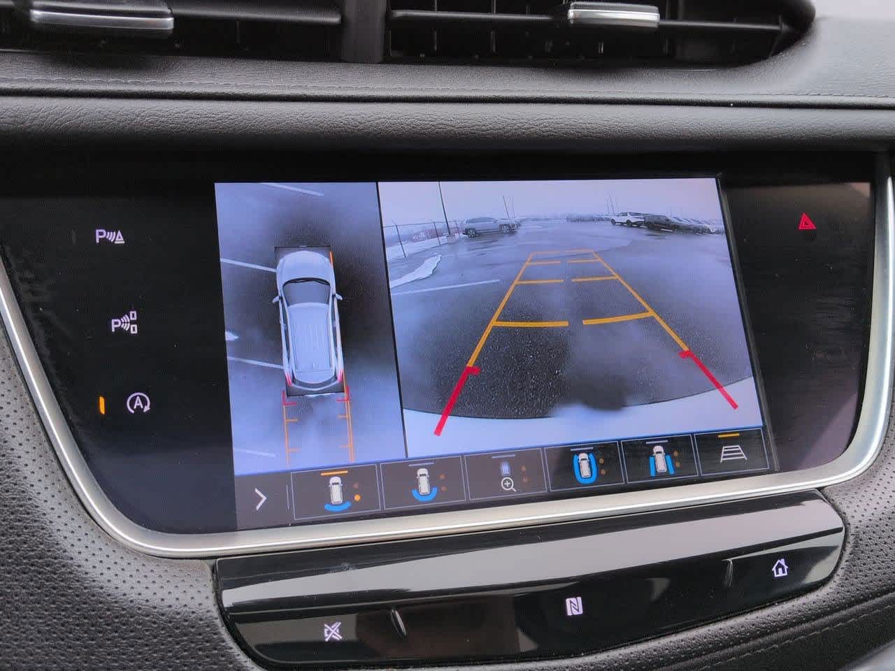 Thumbnail: 2020 Cadillac XT5 - 29