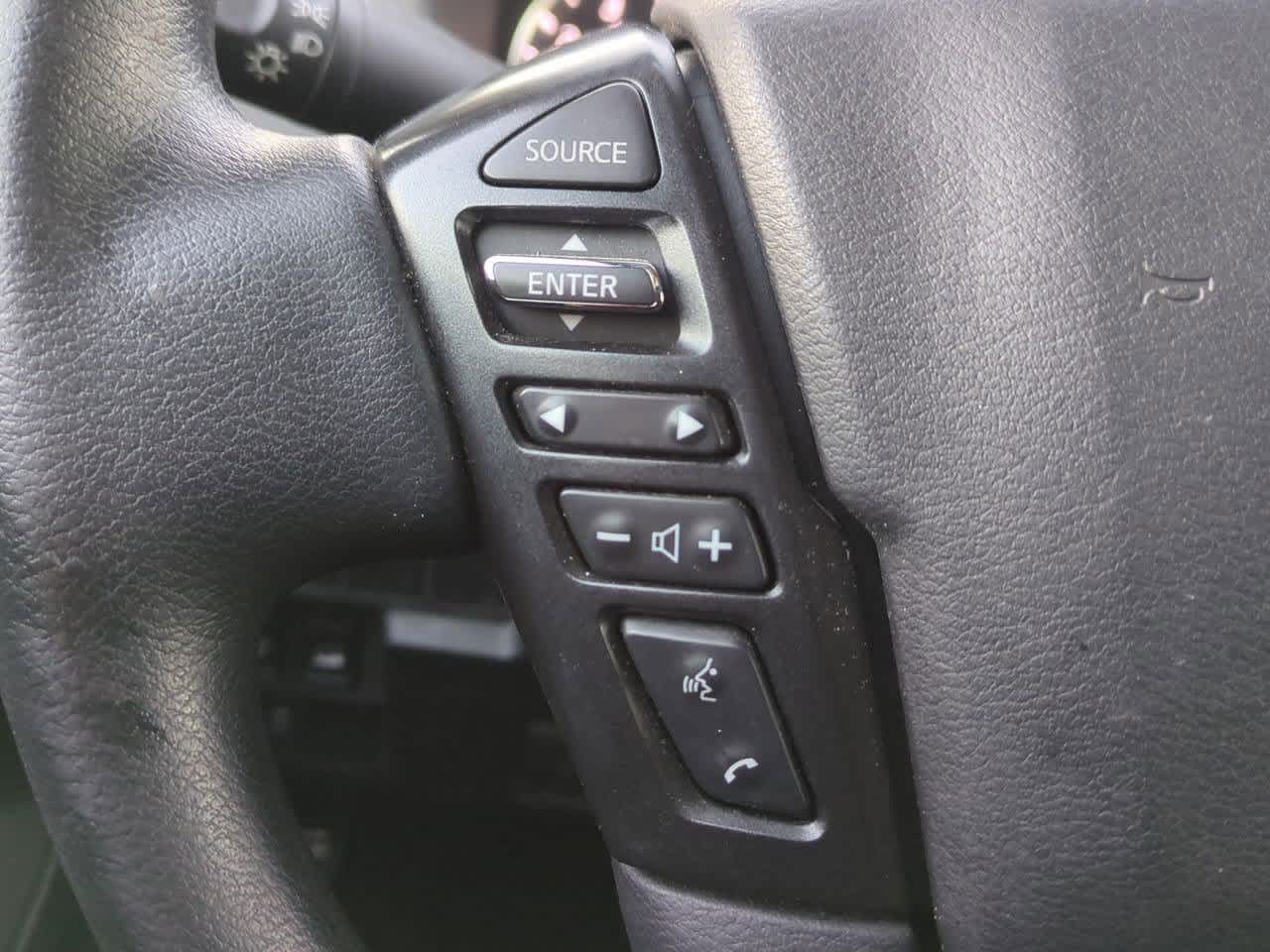 Thumbnail: 2022 Nissan Frontier - 22