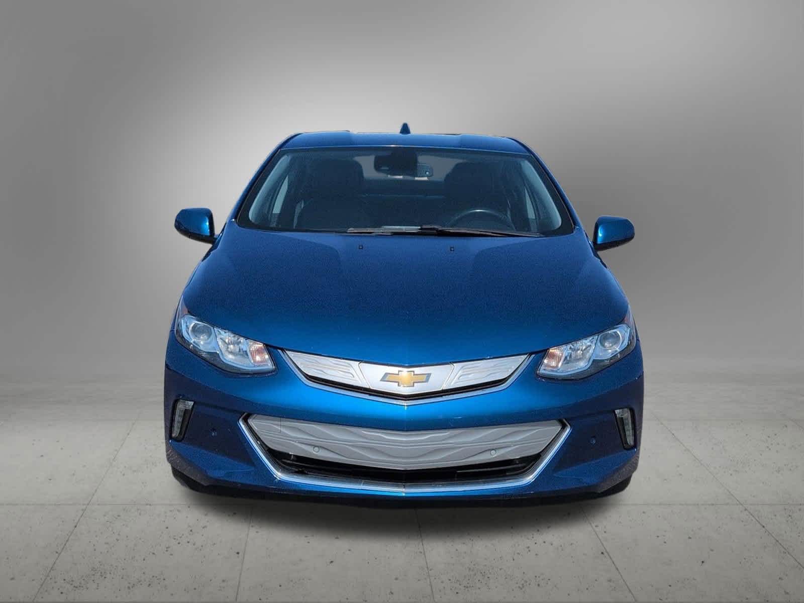 Thumbnail: 2017 Chevrolet Volt - 9