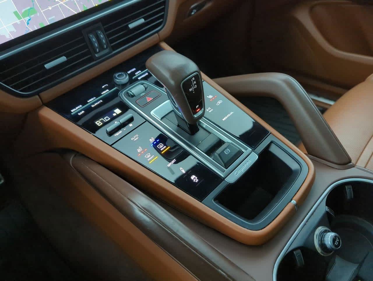Thumbnail: 2019 Porsche Cayenne - 32