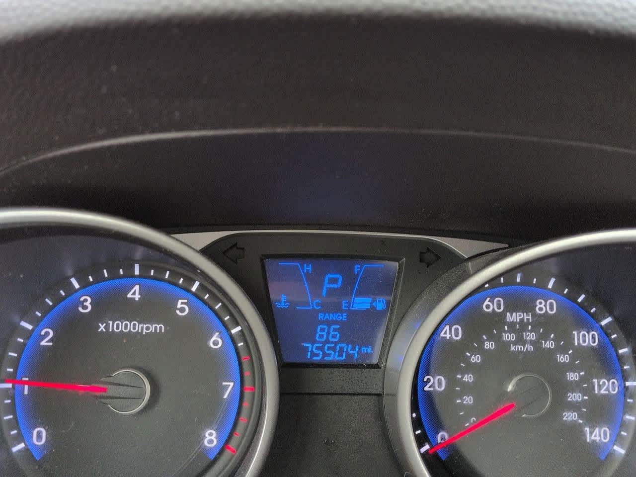 Thumbnail: 2015 Hyundai Tucson - 30