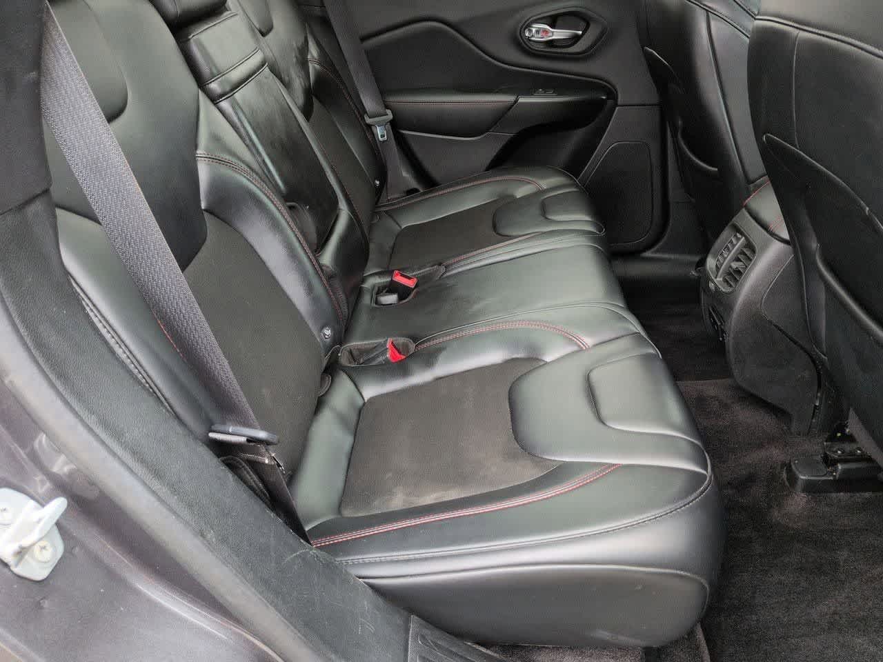 2019 Jeep Cherokee Trailhawk - Photo 20
