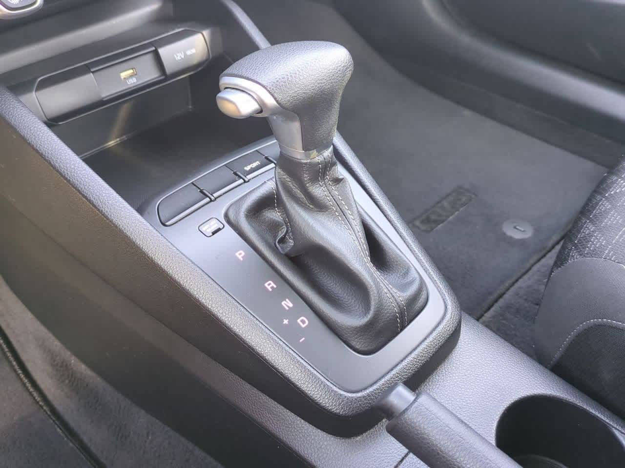 Thumbnail: 2023 Kia Rio - 28