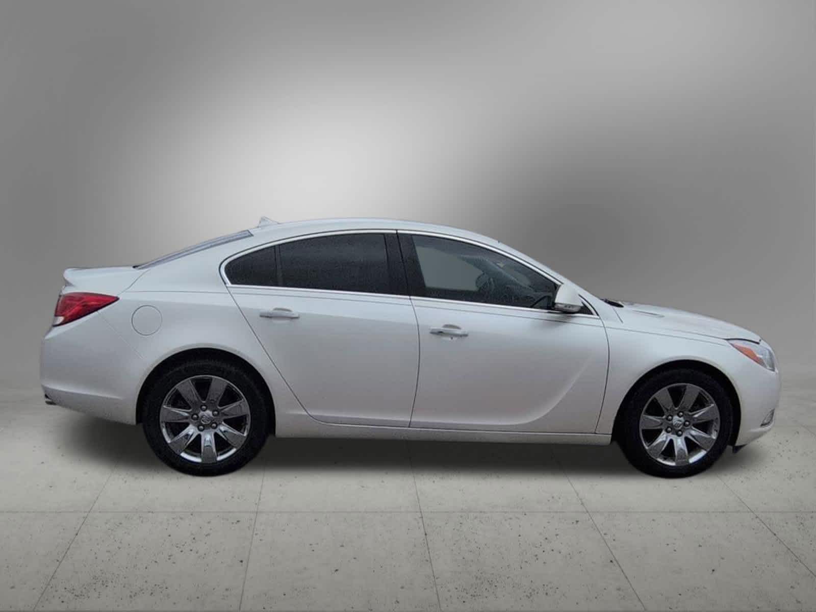 Thumbnail: 2013 Buick Regal - 7