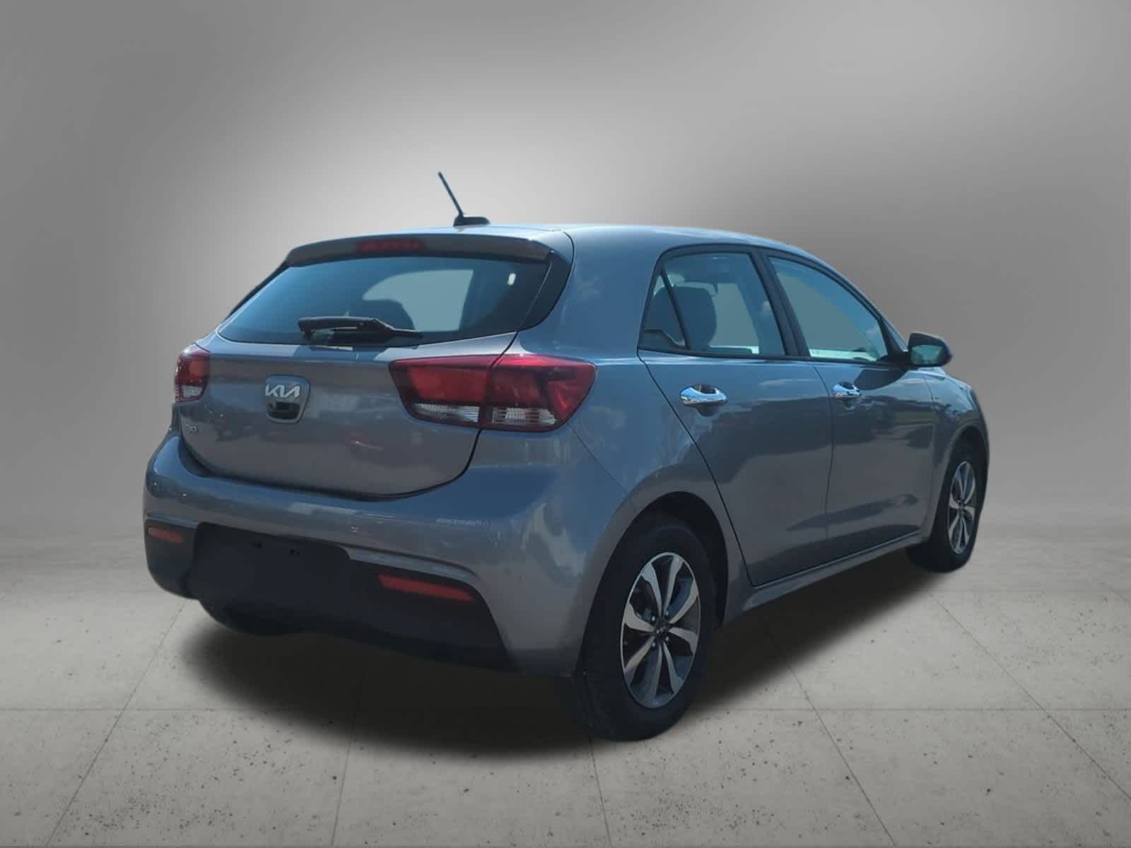 Thumbnail: 2023 Kia Rio - 6