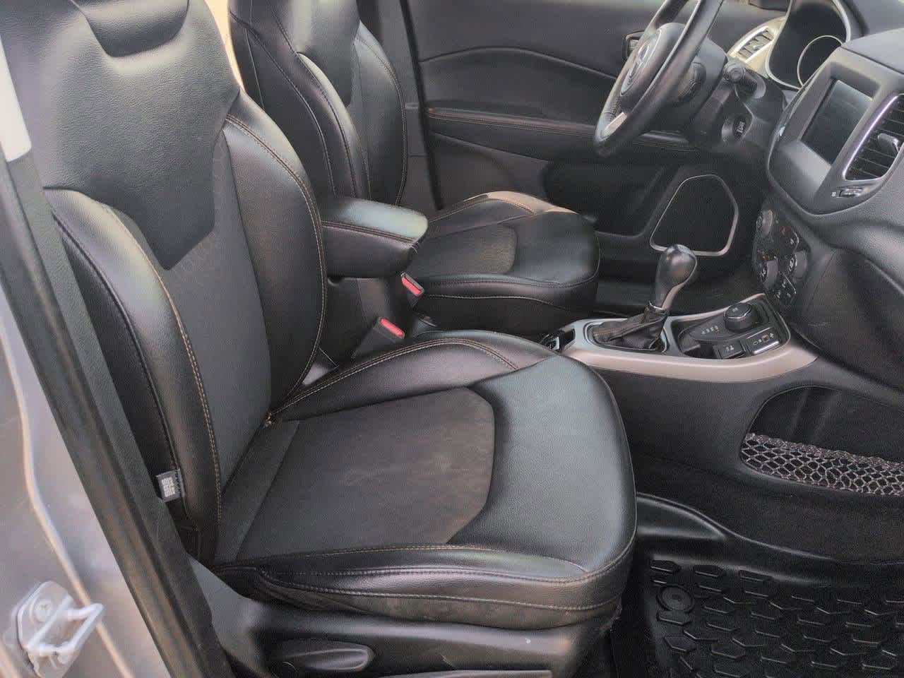 Thumbnail: 2019 Jeep Compass - 21