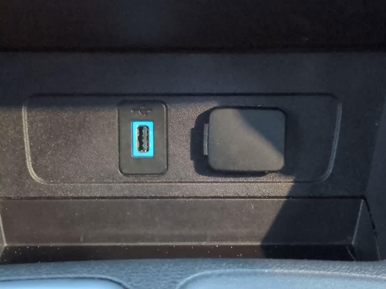 Thumbnail: 2019 Ford Escape - 30