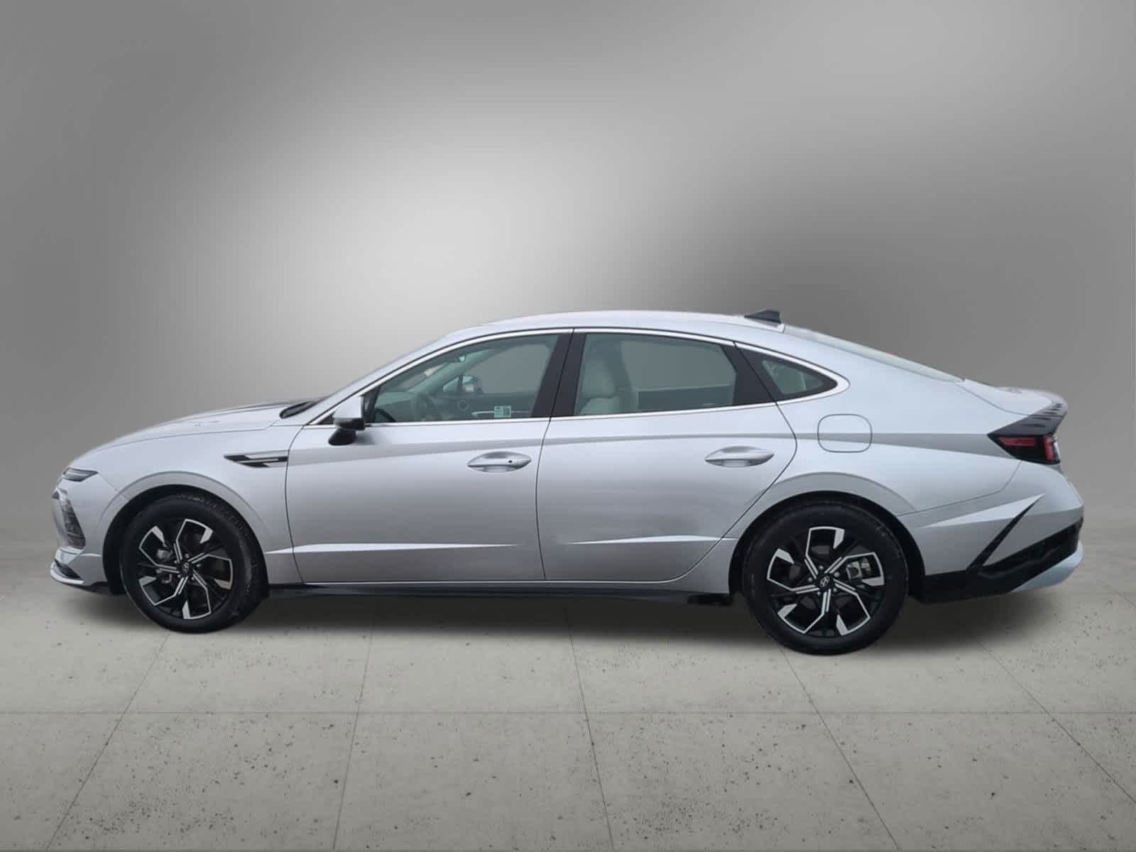 Thumbnail: 2024 Hyundai Sonata - 3