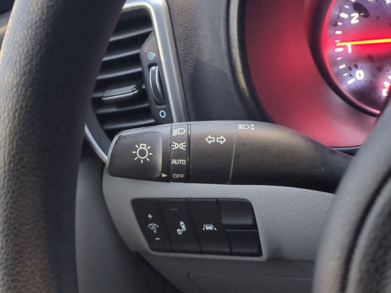 Thumbnail: 2020 Kia Sportage - 25