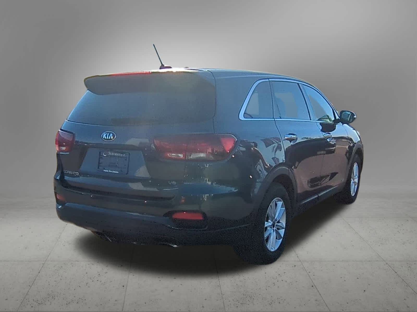 Thumbnail: 2019 Kia Sorento - 6