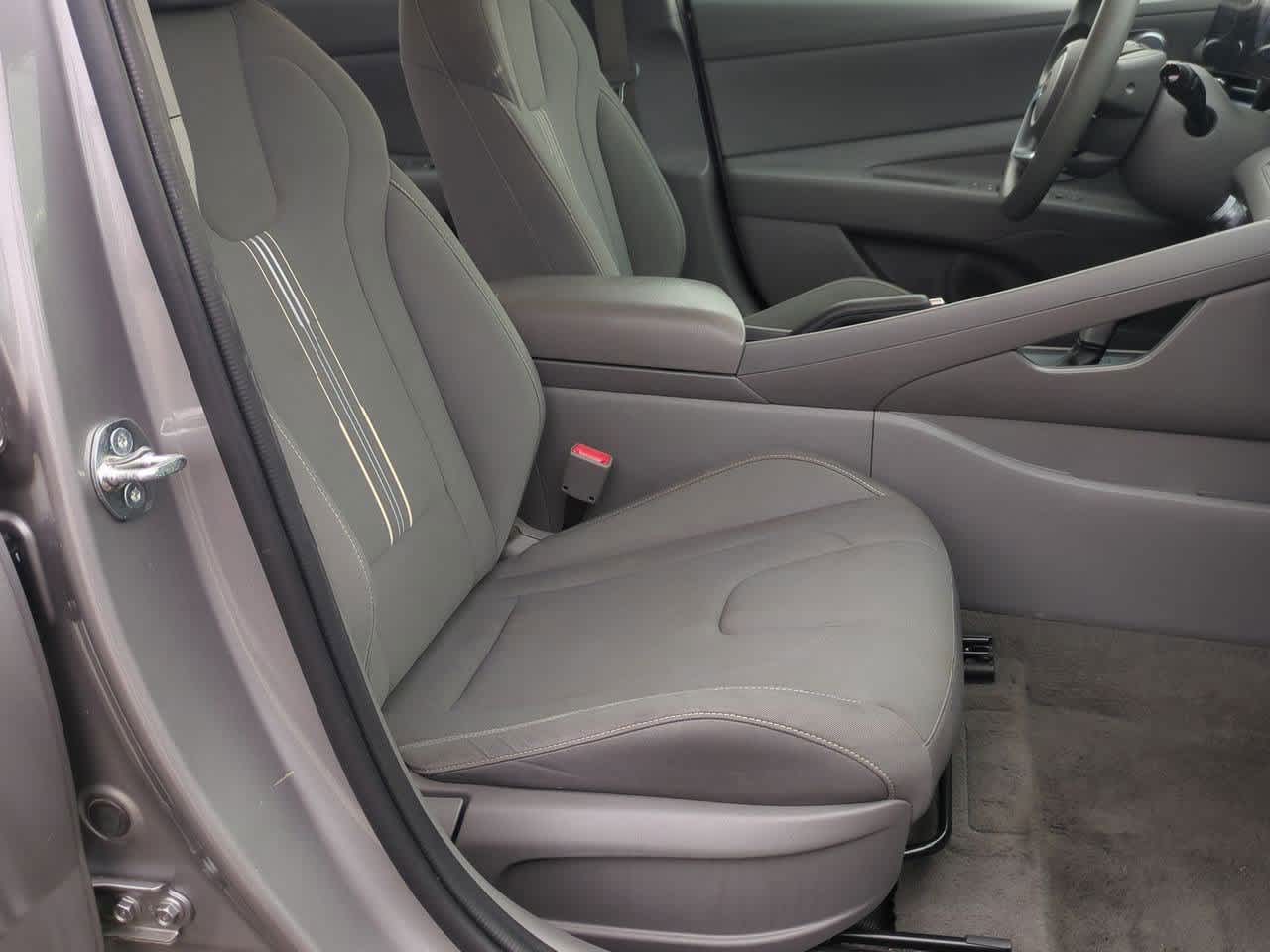 Thumbnail: 2024 Hyundai Elantra - 20