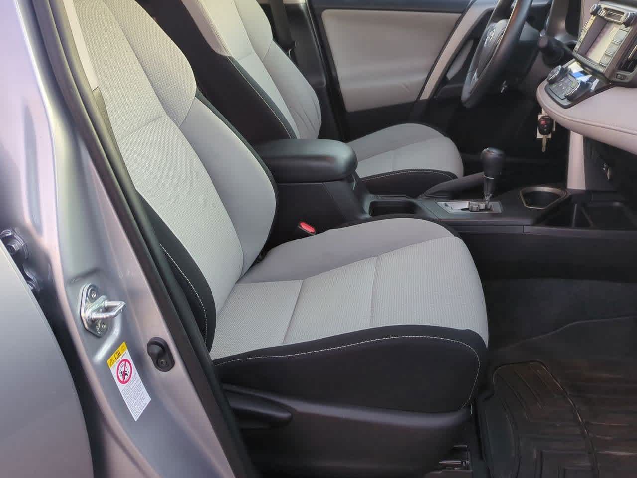 Thumbnail: 2016 Toyota RAV4 - 22