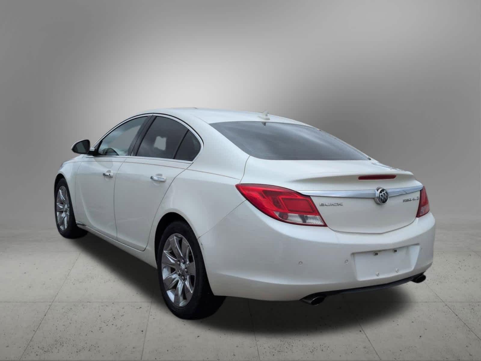 Thumbnail: 2013 Buick Regal - 4