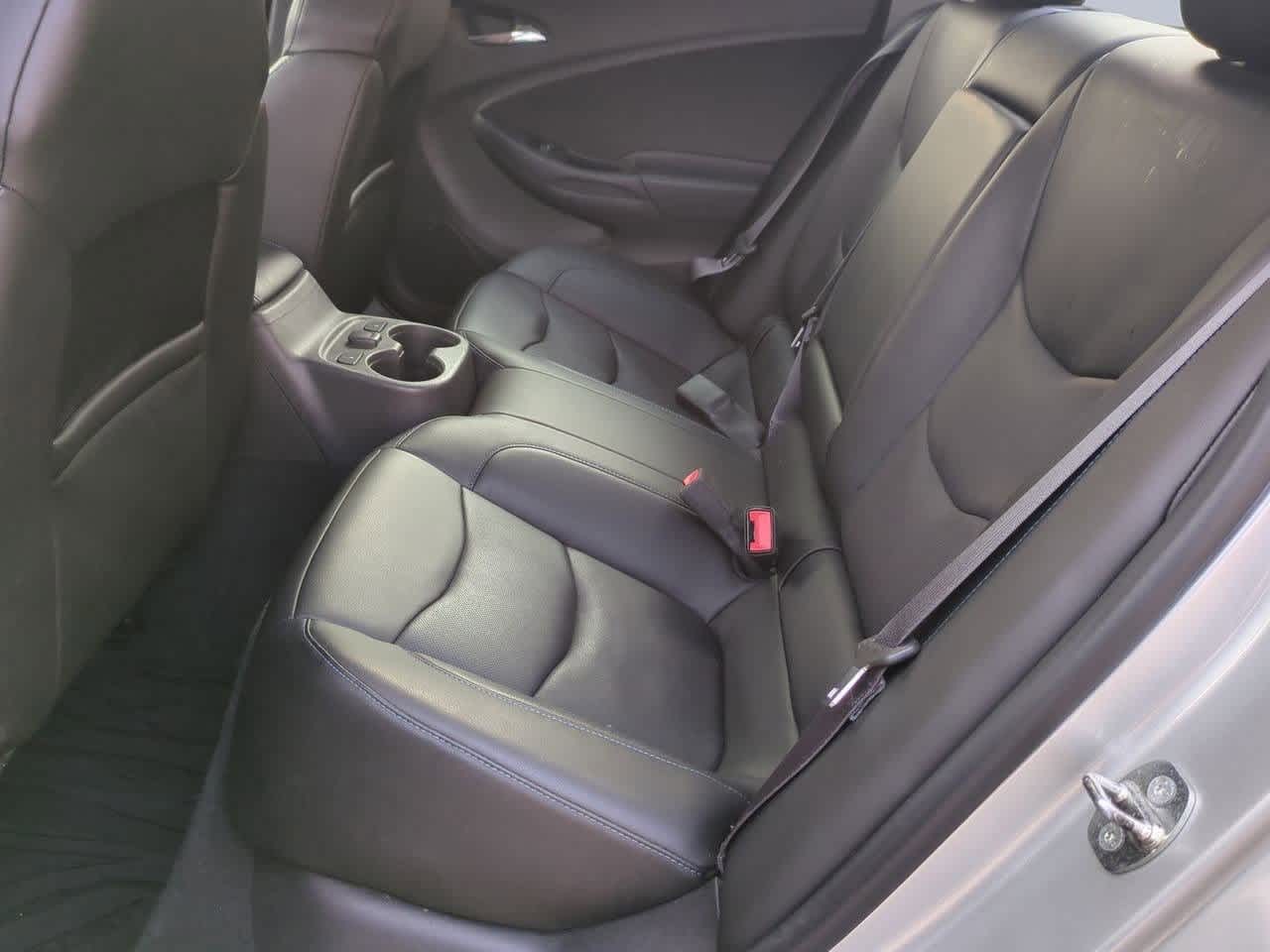 Thumbnail: 2017 Chevrolet Volt - 17