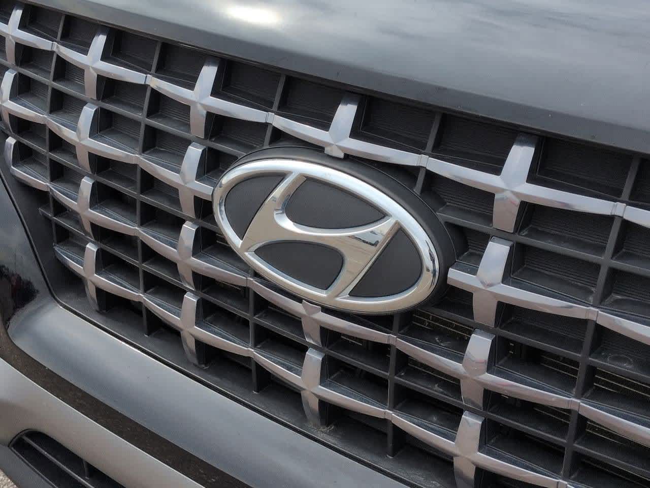 Thumbnail: 2023 Hyundai Venue - 11