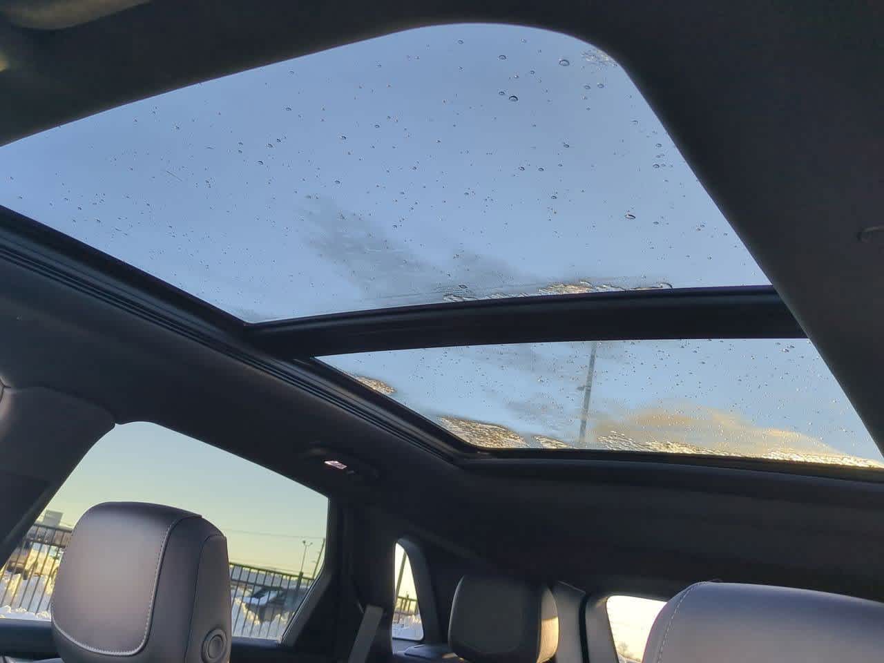 Thumbnail: 2024 Cadillac XT5 - 18