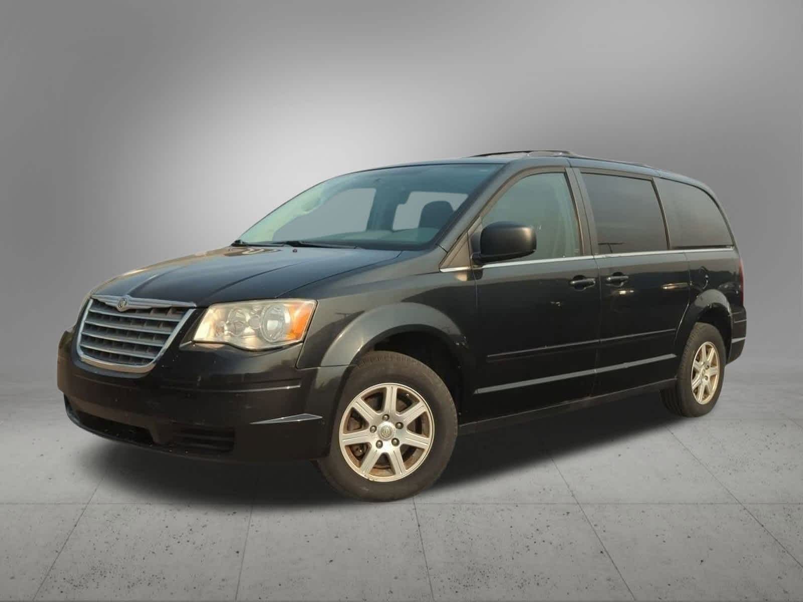 2010 Chrysler Town & Country LX -
                  Troy, MI