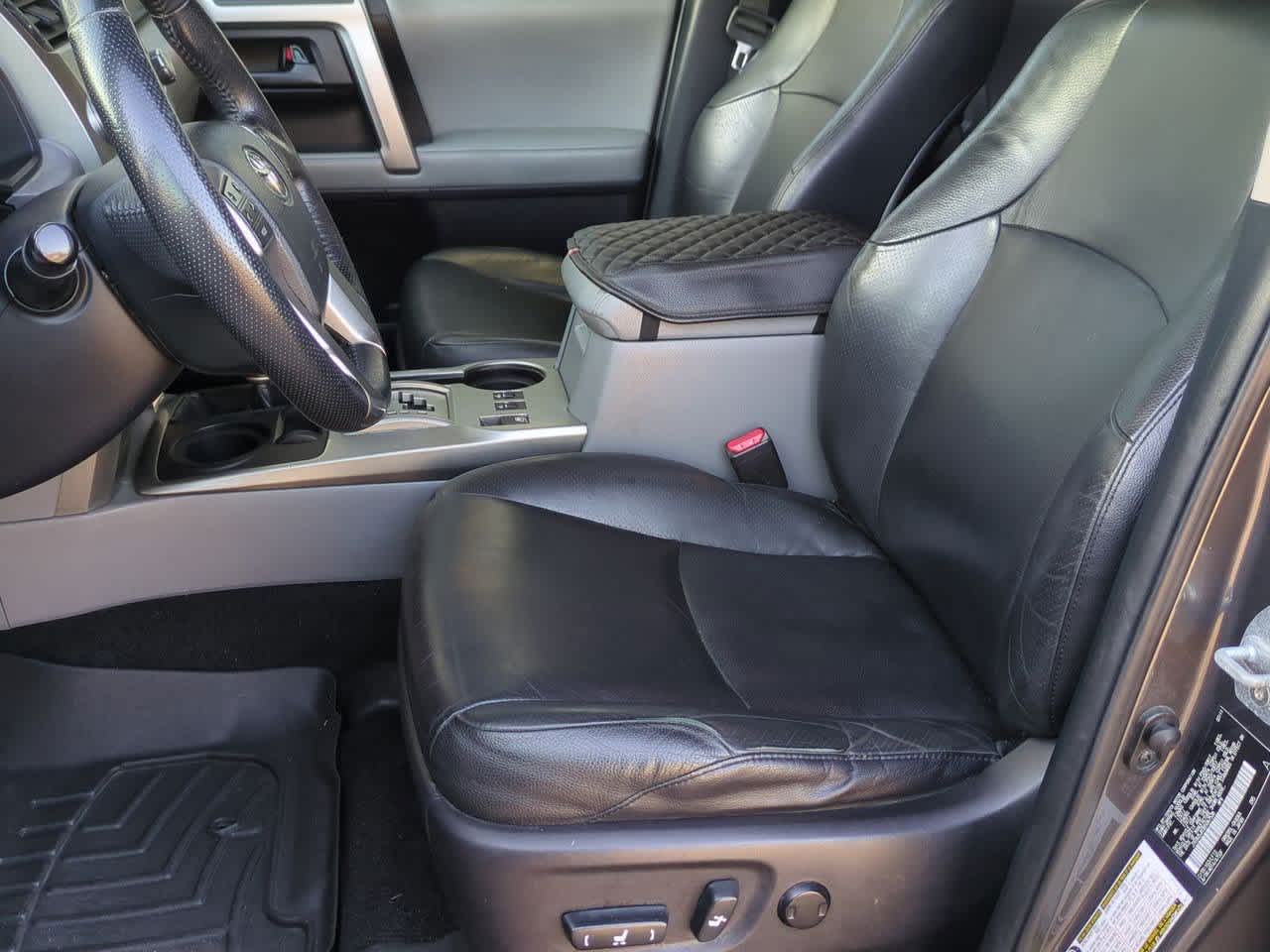 Thumbnail: 2011 Toyota 4Runner - 15