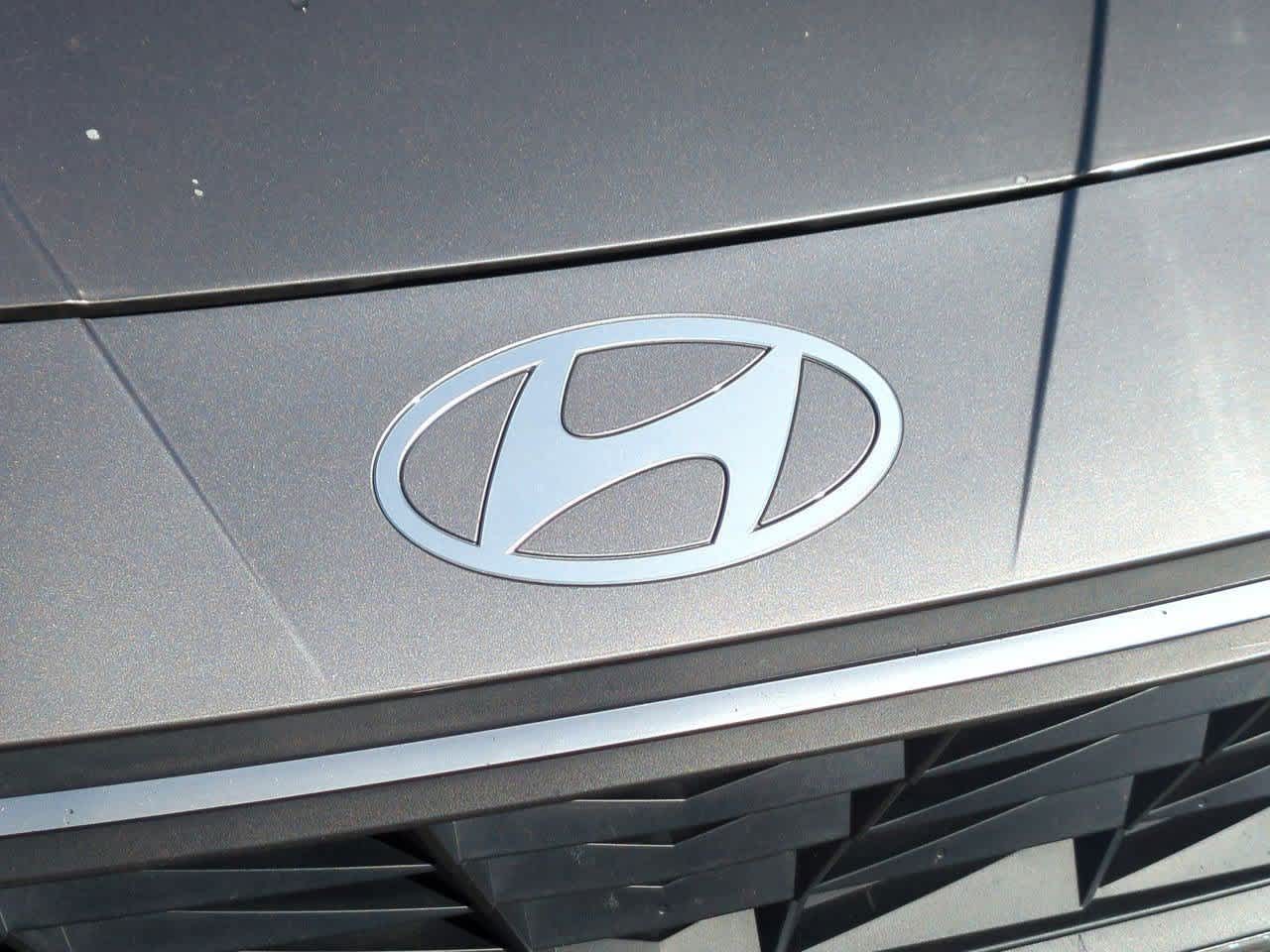 Thumbnail: 2024 Hyundai Elantra - 10