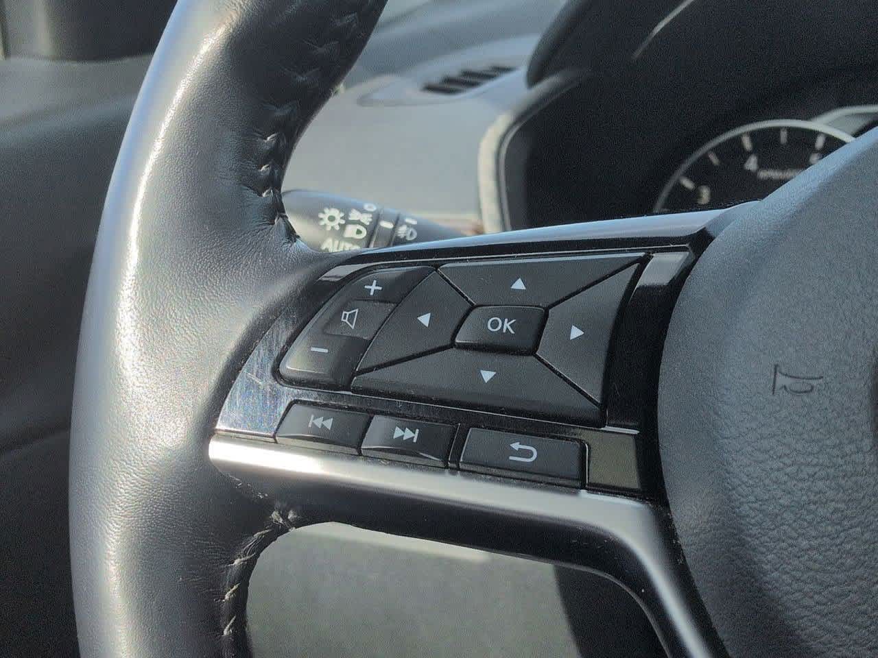 Thumbnail: 2019 Nissan Altima - 22