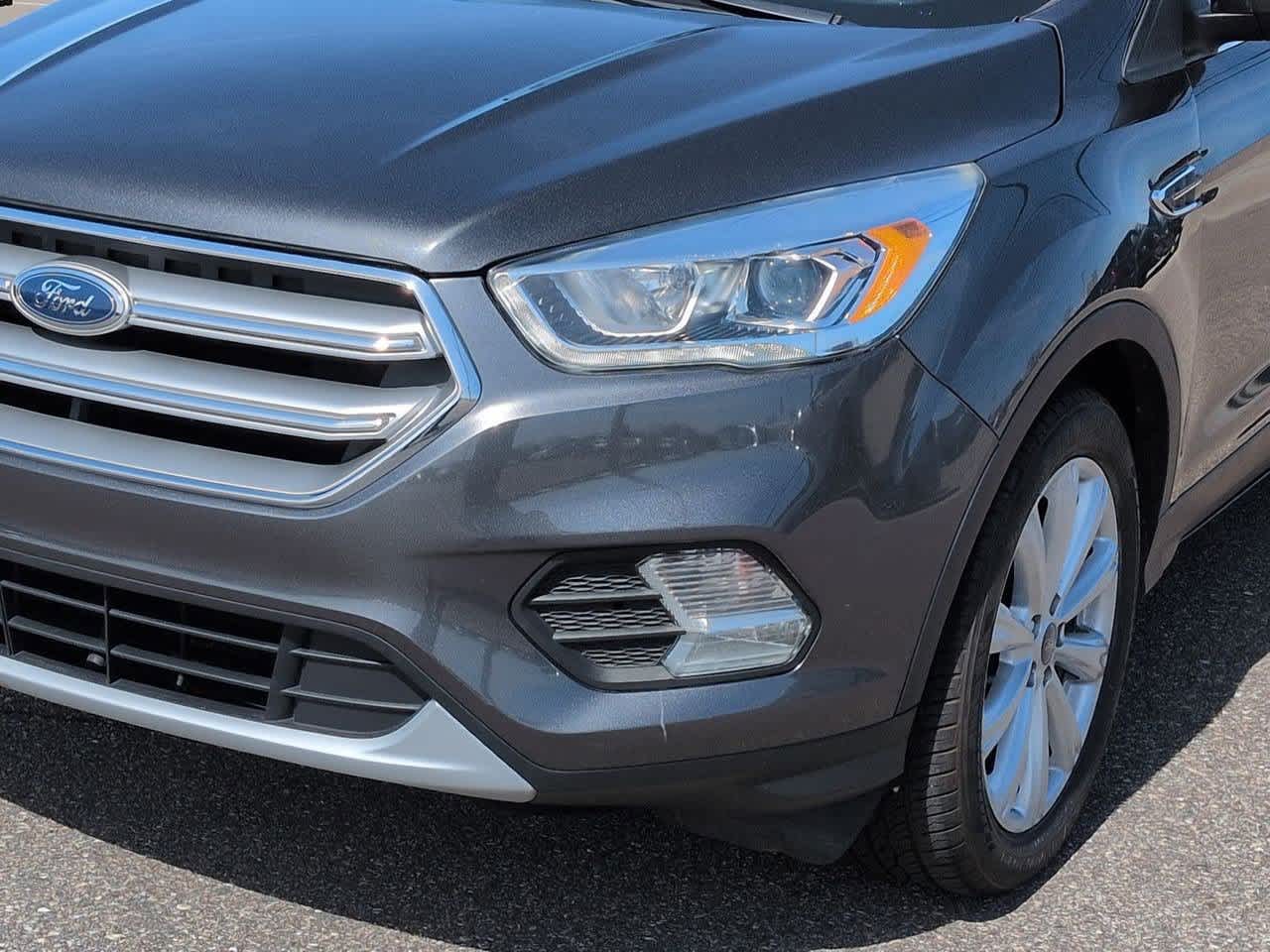 Thumbnail: 2017 Ford Escape - 10