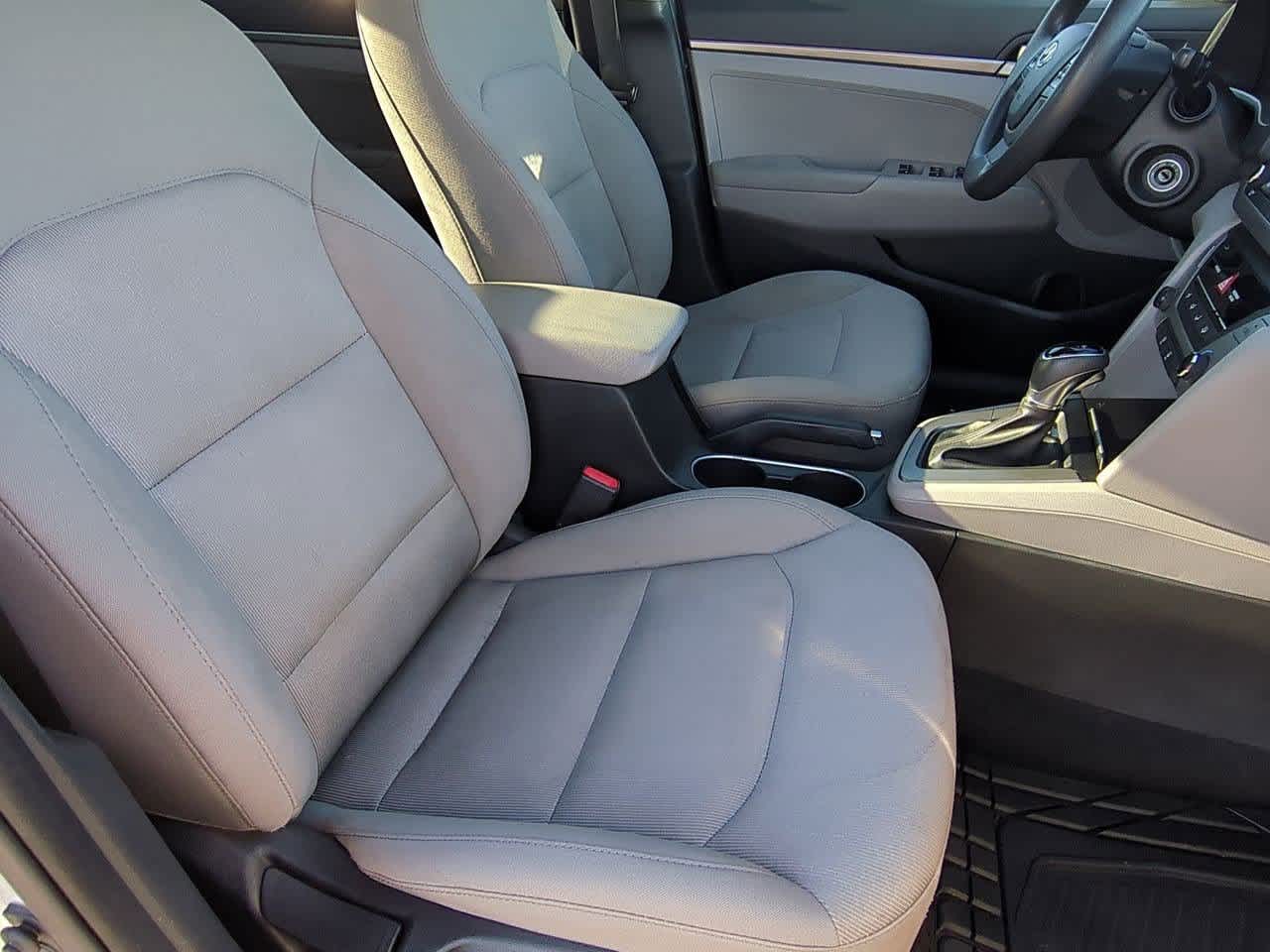 Thumbnail: 2018 Hyundai Elantra - 19