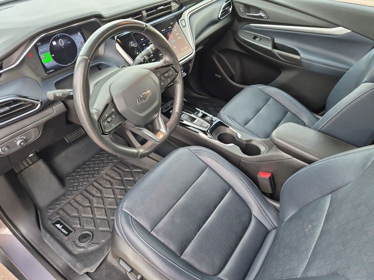 Used 2023 Chevrolet Bolt EUV Premier with VIN 1G1FZ6S08P4131446 for sale in Troy, MI