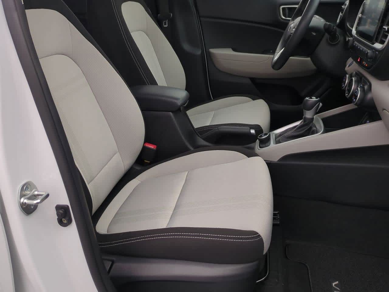 Thumbnail: 2024 Hyundai Venue - 22