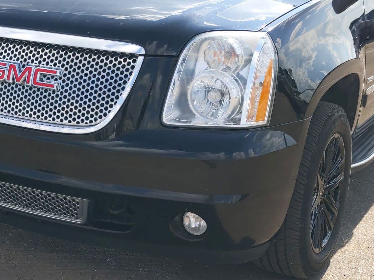 Thumbnail: 2012 GMC Yukon - 10