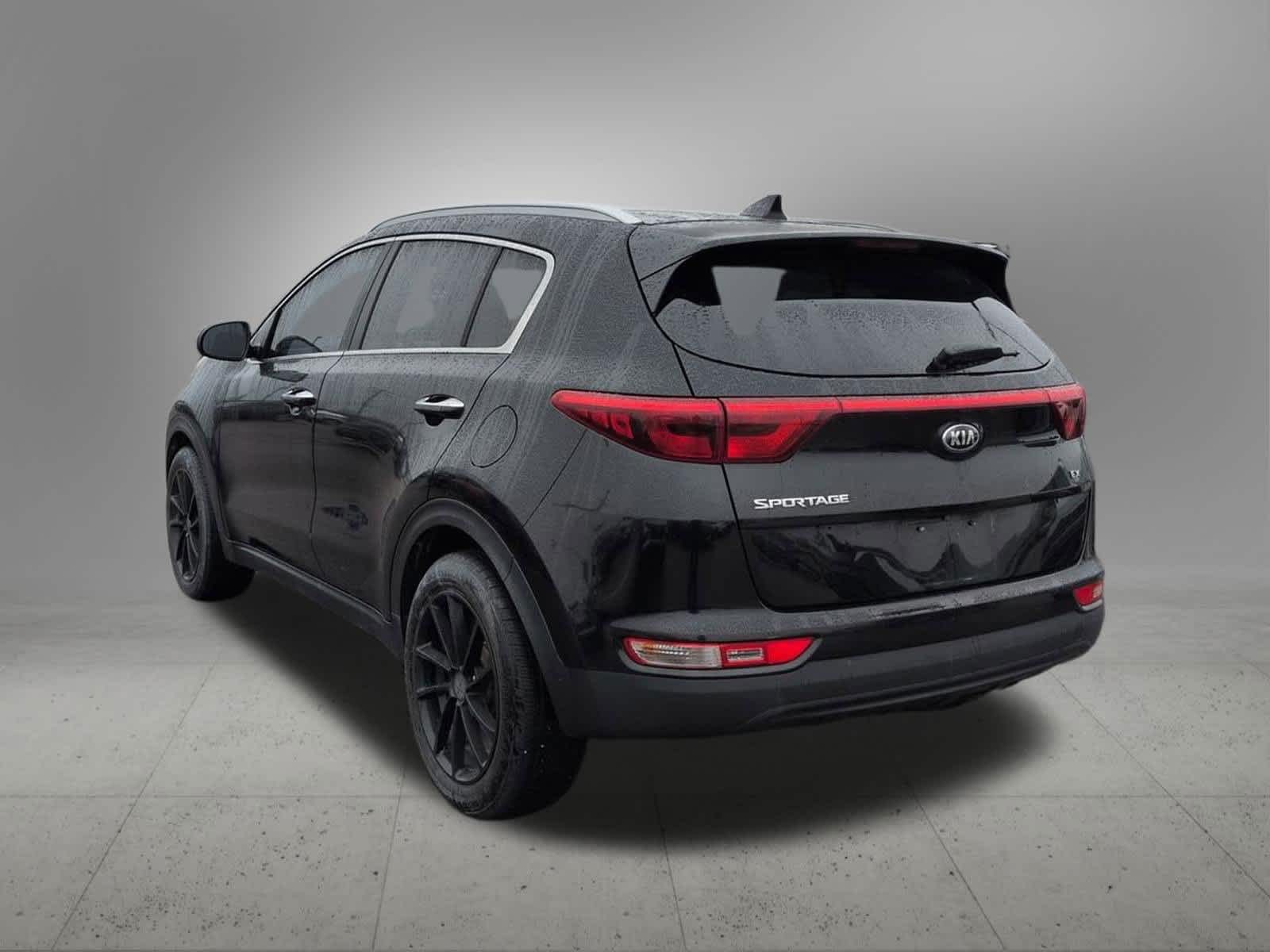Thumbnail: 2017 Kia Sportage - 4