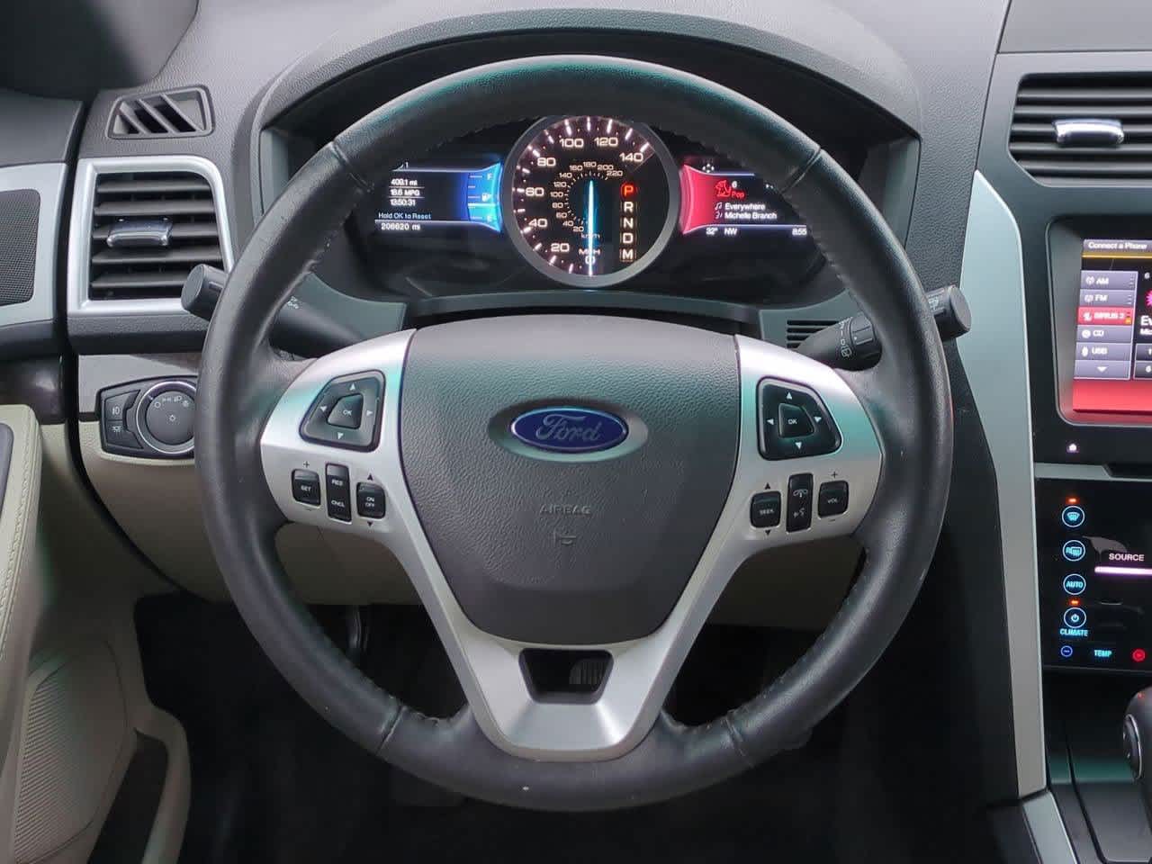 Thumbnail: 2015 Ford Explorer - 23