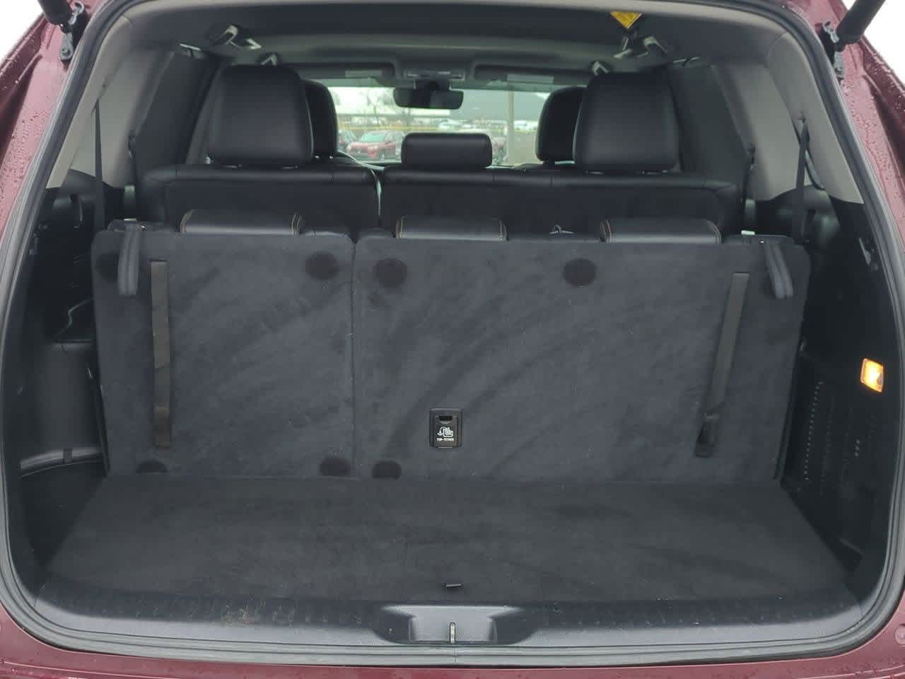 Thumbnail: 2017 Toyota Highlander - 34