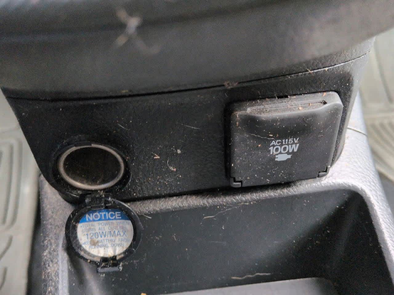 Thumbnail: 2009 Pontiac Vibe - 26