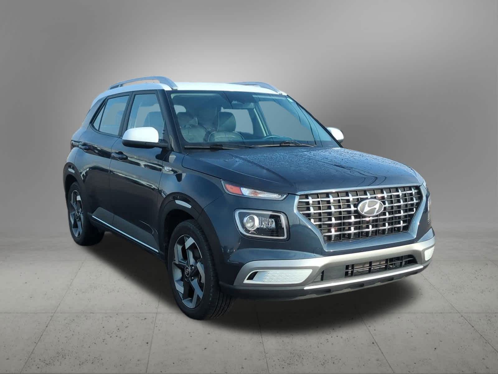 Thumbnail: 2023 Hyundai Venue - 8