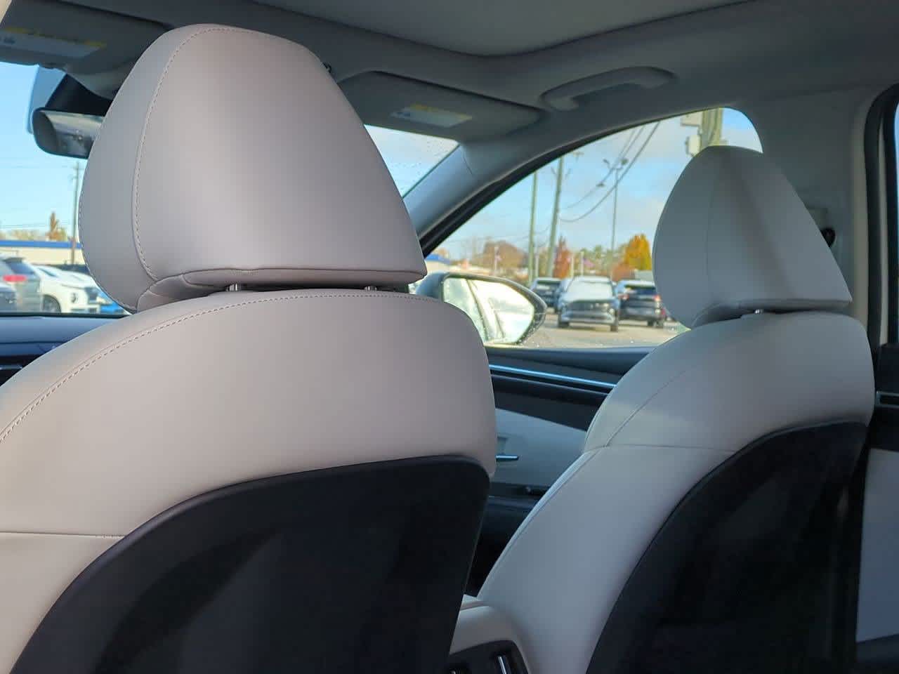 Thumbnail: 2023 Hyundai Tucson - 17