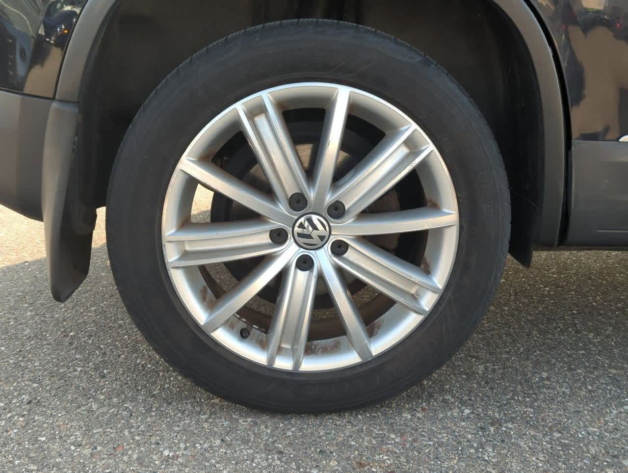 Thumbnail: 2016 Volkswagen Tiguan - 13