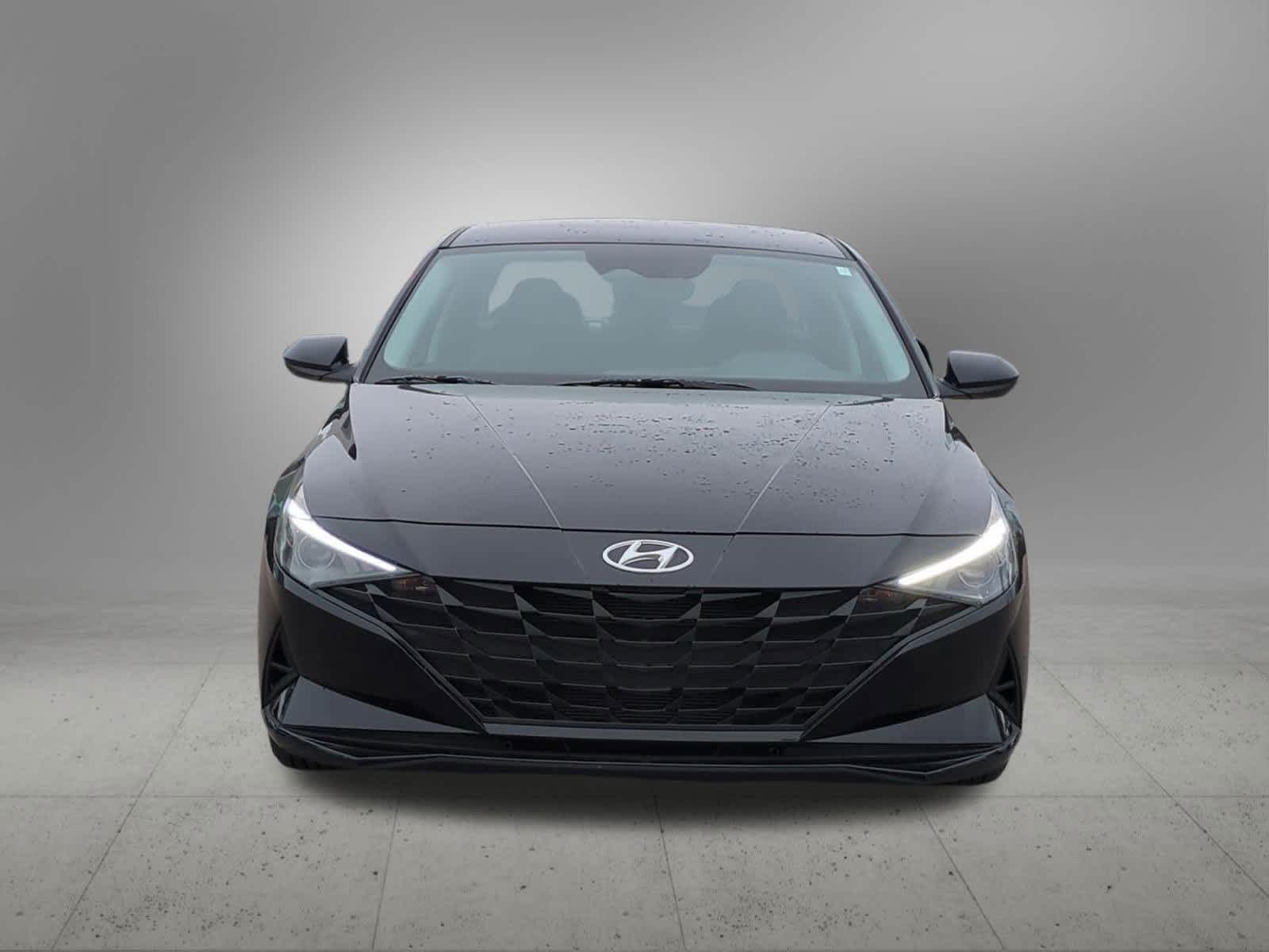 Thumbnail: 2023 Hyundai Elantra - 9