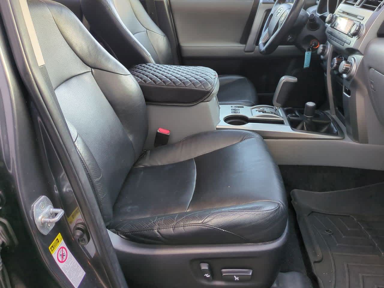Thumbnail: 2011 Toyota 4Runner - 22