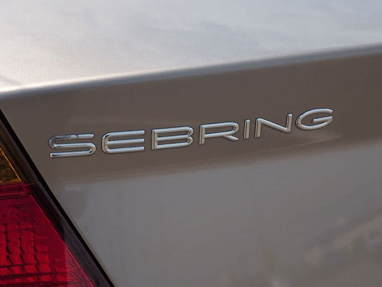 Thumbnail: 2002 Chrysler Sebring - 14