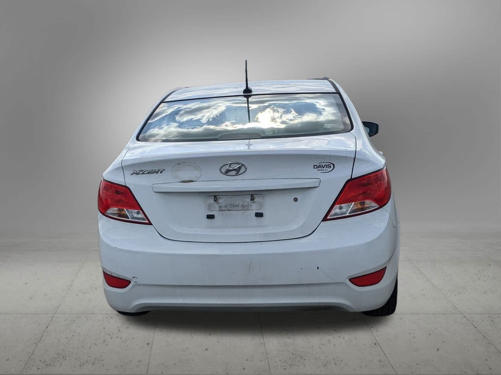 Thumbnail: 2017 Hyundai Accent - 5